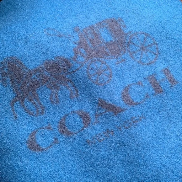 ♥️♥️♥️ Coach Signature Cashmere Scarf ♥️♥️♥️ - Picture 6 of 8